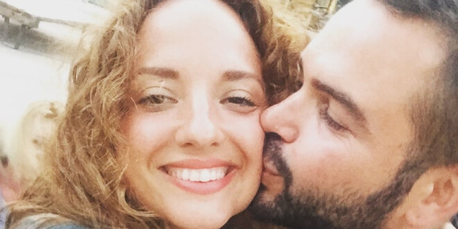 Geri Dönülmüyor İle Ayşe Özyılmazel