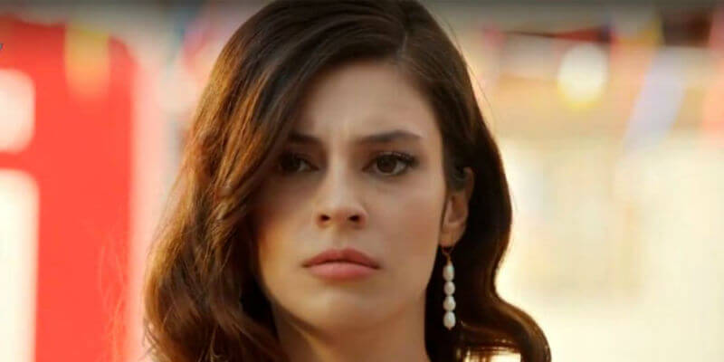 Terk Edilmeye Dayanamayan Azra Uzaklara Gidiyor