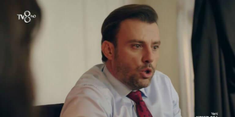 Kırmızı Oda Dizisinin 2. Bölüm 1. Fragmanı Yayında! Mehmet Çocukluğundaki Travmaları Anlatıyor!