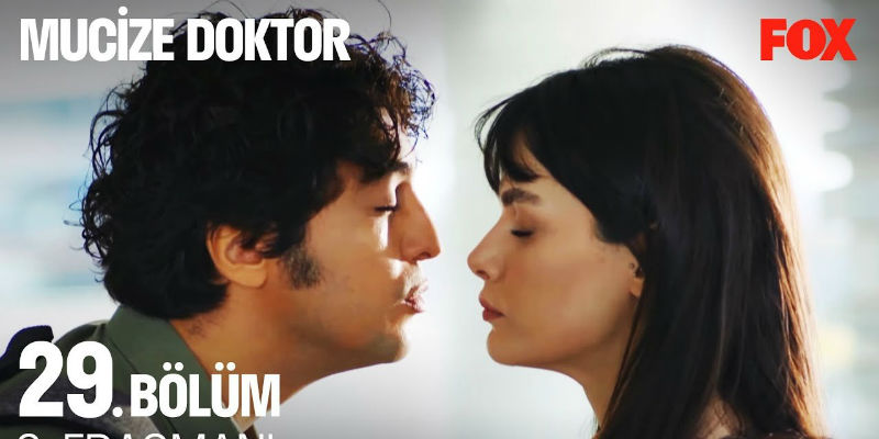 Ali Nazlı'yı İlk Kez Öpüyor