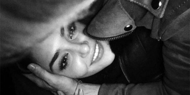 Hande Erçel Yürekleri Dağladı