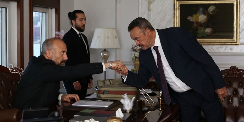 Süleyman Yine İrfan'ın Tuzağına Düşüyor