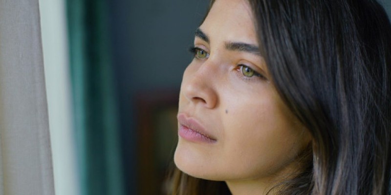 Nehir Nazım'ın Kendisinden Vazgeçtiğini Düşünüyor