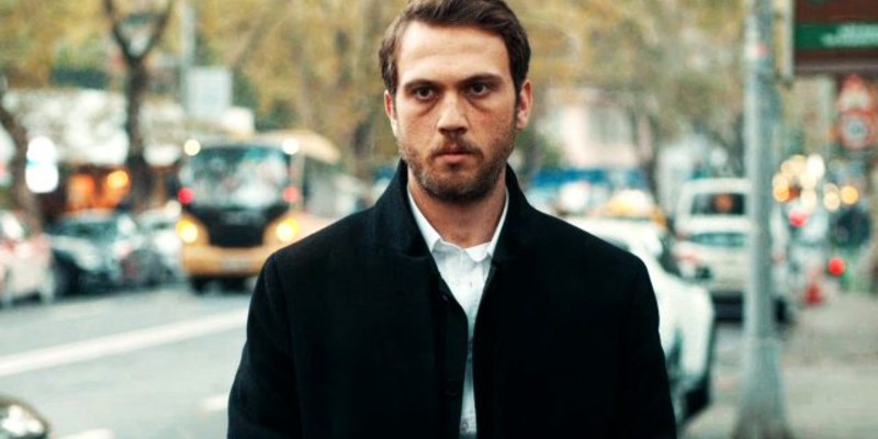 Yamaç Ailesiyle Aynı Sofraya Oturuyor