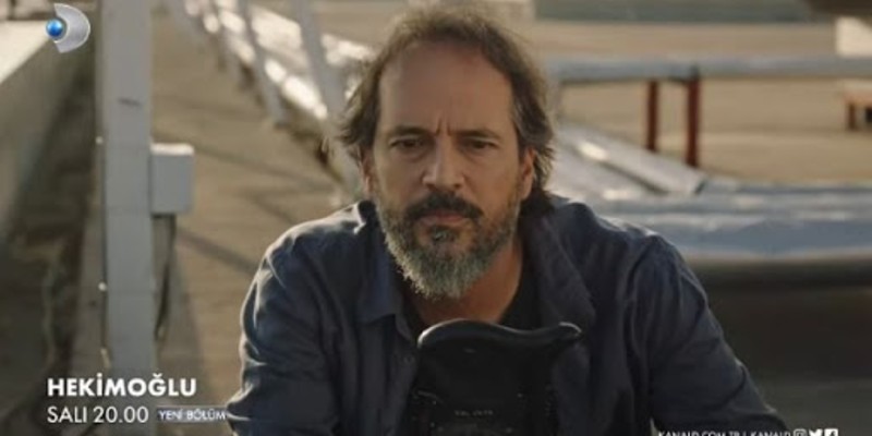 Ateş Selin'in Gideceğini Öğrenince Üzülüyor