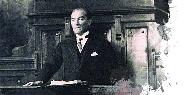 Ünlülerden 10 Kasım Paylaşımları