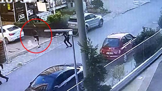 Bulut Duman Saldırıya Uğradığı An..