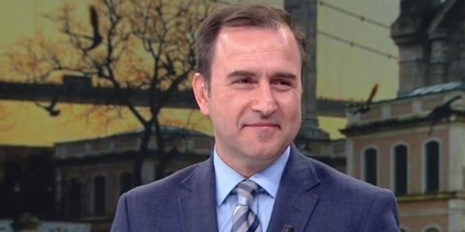 Selçuk Tepeli Kimdir?