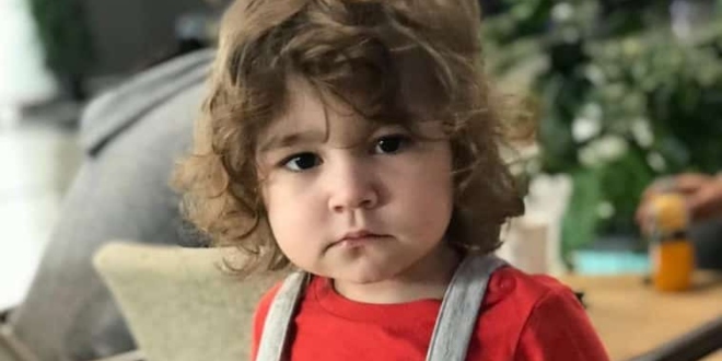 Toprak Kıvılcım Kimdir?