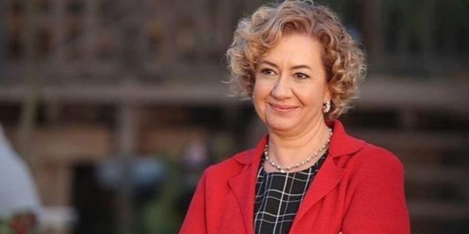 Özlem Çakar Yalçınkaya Kimdir?