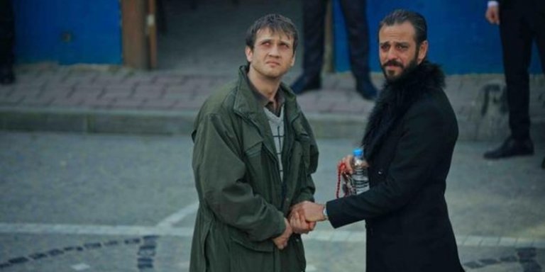 Çukur 4. Sezon 25. Bölüm Fragmanı Yayınlandı Mı? Yamaç’ın Dönmesi Amca Cumali’yi Tedirgin Ediyor!