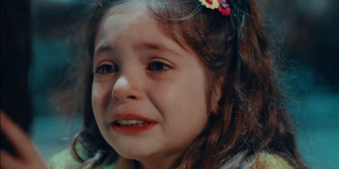 Melek Annesini Özleyip Dedesine Kaçıyor