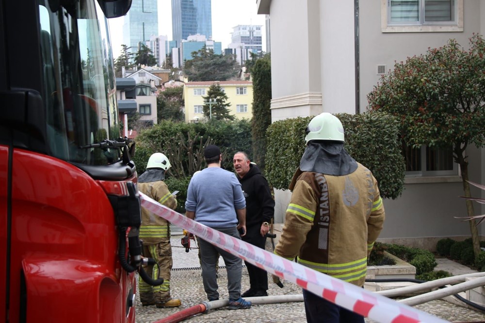 Cem Yılmaz Evinde Yangın