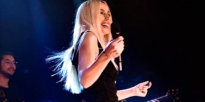 Gülşen Seksi Hikaye İle Yeni Şarkısını Duyurdu