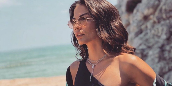 Demet Özdemir Yeni Paylaşımıyla Dikkatleri Üzerine Çekti