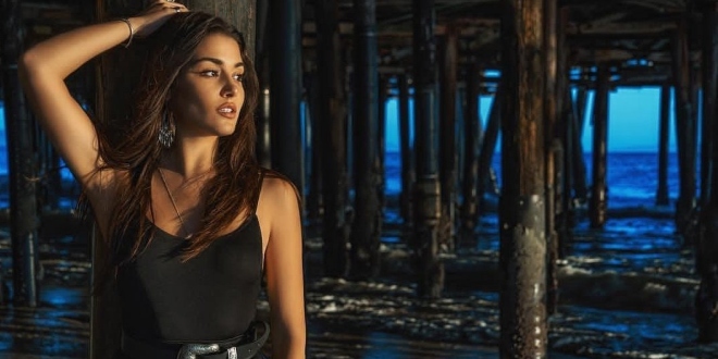 Hande Erçel Yine Beğeni Yağmuruna Tutuldu