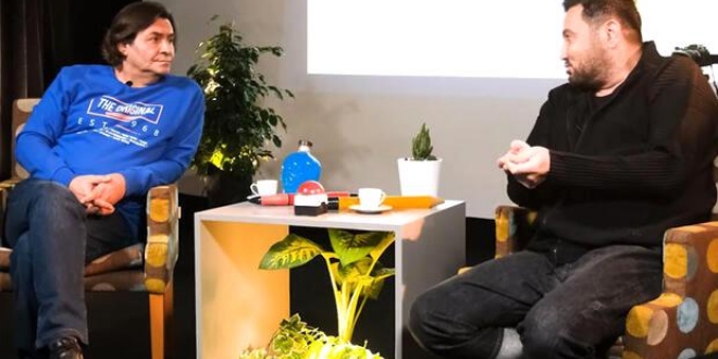 Metin Arolat Gözyaşlarını Zor Tuttu