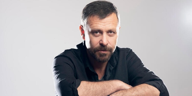 Nejat İşler: Kafa Dinliyorum