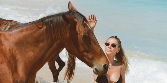 Şeyma Subaşı'dan Tatil Paylaşımları