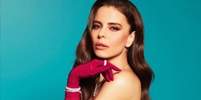 Simge Sağın: Şarkıyı Murat Kaptı