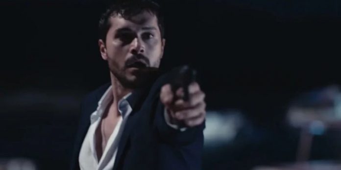 Akgün Gökhan'ın Babasını Kaçırmasına Engel Olamıyor