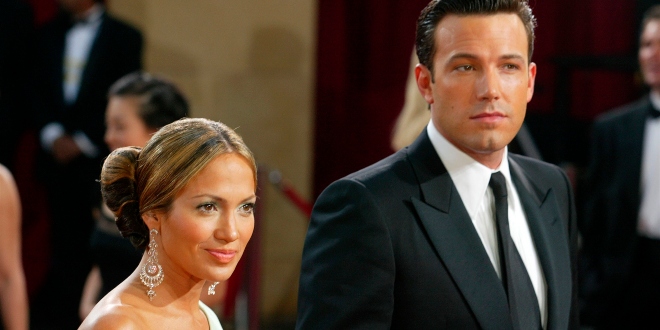 Jennifer Lopez ve Ben Affleck Dudak Dudağa