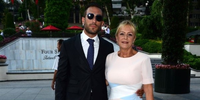 Alan Hakko' nun Acı Kaybı... Annesi Carole Hakko Hayatını Kaybetti.