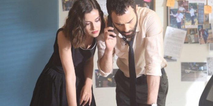 İpek Zehra'nın Kim Olduğunu Anlıyor