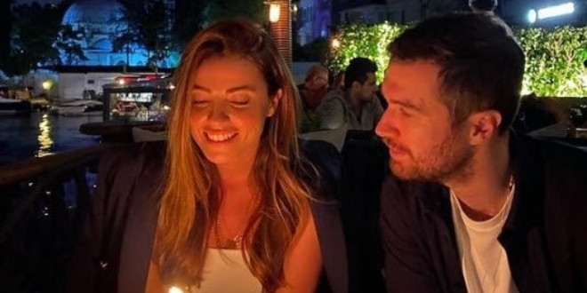 Ezgi Eyüboğlu İle Oğulcan Engin Arasında Neler Oluyor