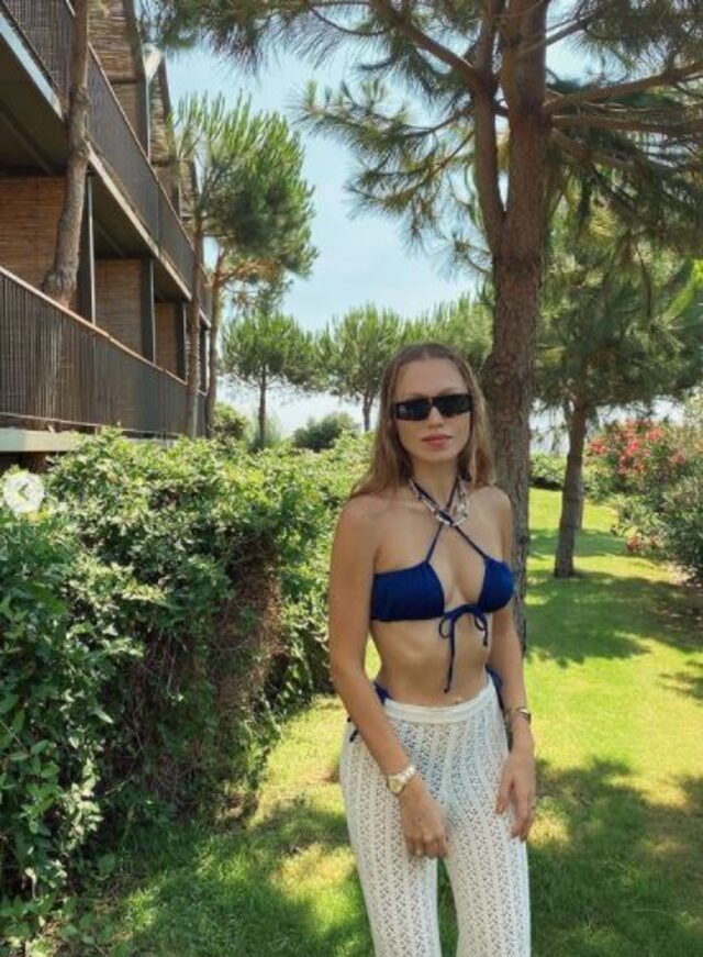 Duygu Özaslan Hayranlarından Tam Not Aldı