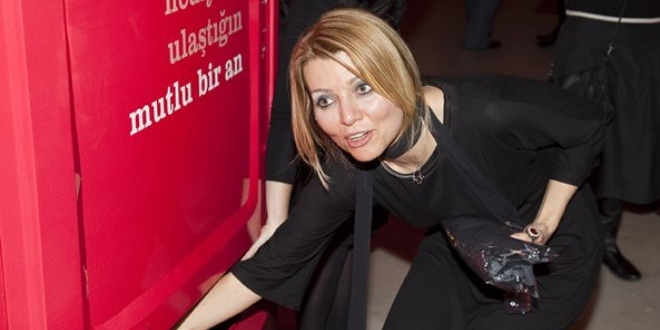 Elif Şafak’ dan Şaşırtan Cinsel Tercih Açıklaması Geldi…