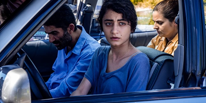 İlayda Elif Elhih: Değişken Biriyim