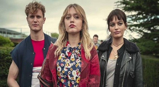 Netflix Sex Educatıon'ın 3. Sezonundan Yeni Kareler Paylaştı