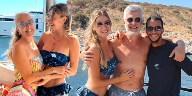 Şeyma Subaşı Mohammed Alsaloussi'yi Ailesiyle Tanıştırdı