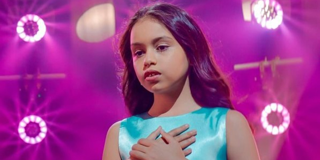 Küçük Azeri Şarkıcı Türkiye İçin Ağlıyor!