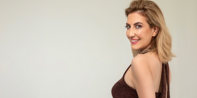 Zahide Yeni İmajı Ve Şarkısıyla Dikkat Çekti…