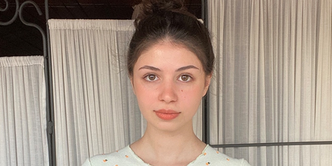 Zeynep Atılgan Kimdir?