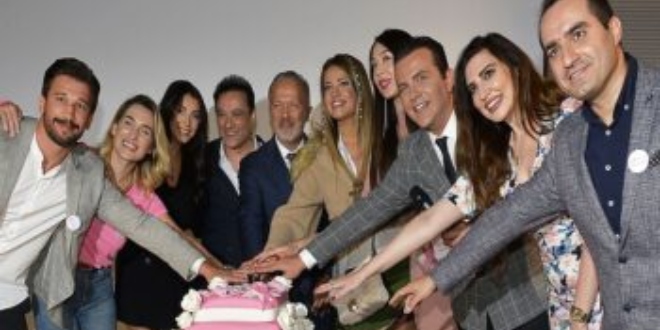 Ünlü İsimlerden Meme Kanseri Farkındalığı