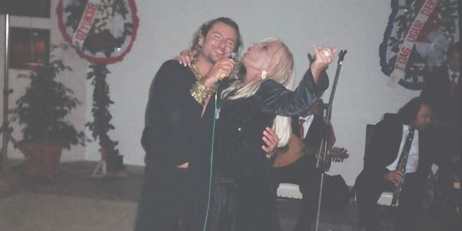 Ünlü Sanatçıdan Evlilik İtirafı