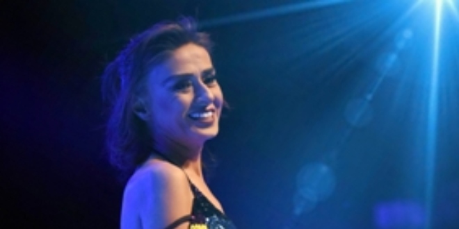 Yıldız Tilbe Harbiye' yi Yıktı Geçti...