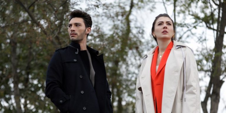 Aşk Mantık İntikam 21. Bölüm Fragmanı Yayınlandı Mı? Çağla Hamile Olduğunu Açıklayınca İşler Karışıyor!