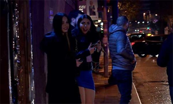 Burak Deniz Ve Gizemli Kız Arkadaşı