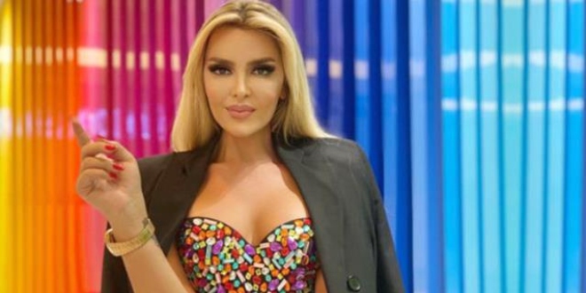 Selin Ciğerci Yeni İmajıyla Takipçilerini Şaşırttı...