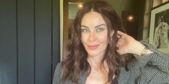 Defne Samyeli 'den Sıcacık Pozlar.