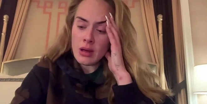 Adele'in Konseri Kapris Yüzünden Mi İptal Oldu?