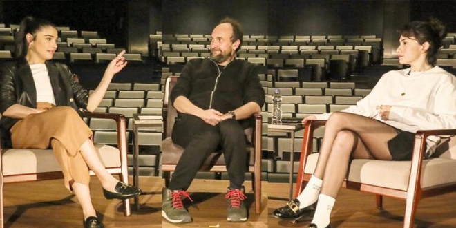 Hazar Ergülçü: Tiyatro Adanmışlık Gerektiriyor