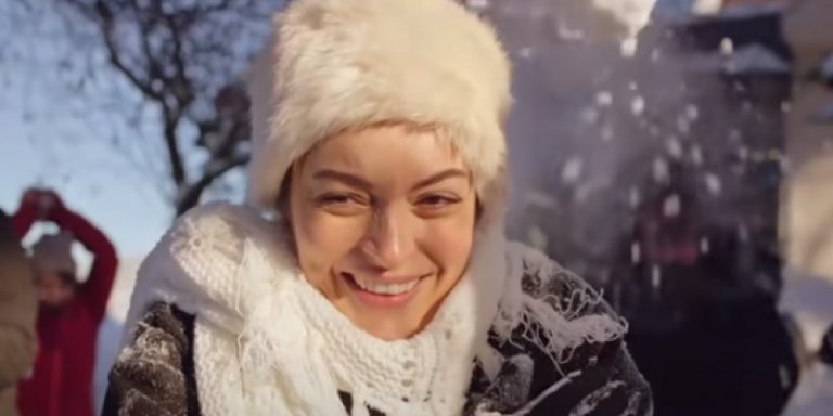 Masumlar Apartmanı 55. Bölüm 1. Fragmanı Yayında! Safiye Yıllar Sonra İlk Kez Kara Dokunuyor!