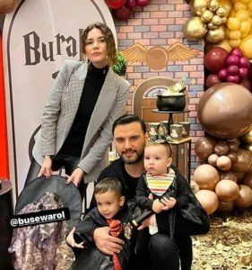 Alişan ile Buse'nin Oğulları Burak' ın Doğum Gününde Verdikleri Mesafeli O Poz;
