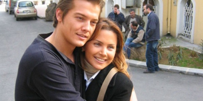 Arda Kural'dan Ece Erken'e Destek