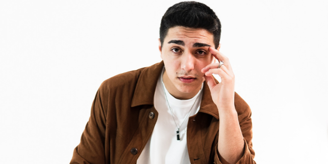 Sezer Sarıgöz Kimdir?